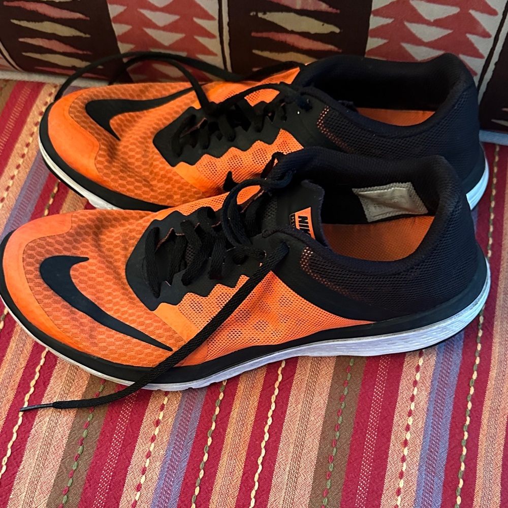 Nike Men’s FS Lite Running Shoes – Orange/Black – Size 10 - Picture 2 of 4